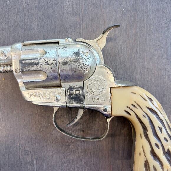 Lot of 2 VTG Cap Gun FANNER 50 GUN Shootin' Shell .45 Leather Holster MATTEL USA - Picture 15 of 16